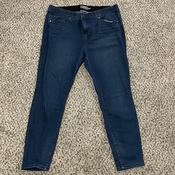 BOMBSHELL SKINNY JEAN - PREMIUM STRETCH DARK WASH SIZE 20R - Picture 8 of 10